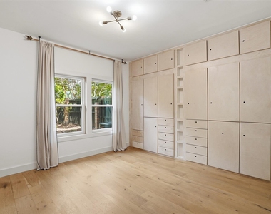 5616 Preston Oaks Road - Photo Thumbnail 10