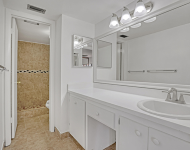 6335 Red Pine Lane - Photo Thumbnail 18