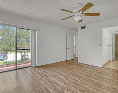 6335 Red Pine Lane - Photo Thumbnail 17