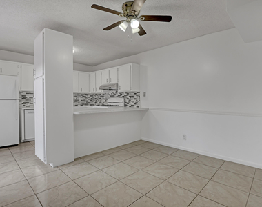 6335 Red Pine Lane - Photo Thumbnail 11
