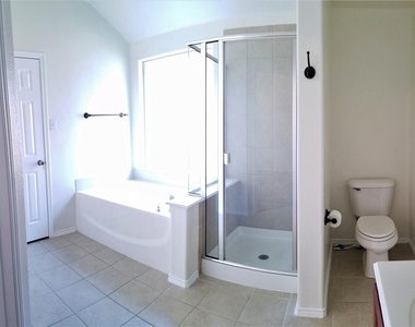 3708 Verde Drive - Photo Thumbnail 7