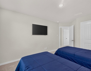 3531 Columbus Street - Photo Thumbnail 27