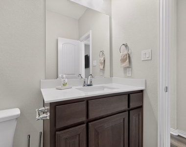3531 Columbus Street - Photo Thumbnail 16
