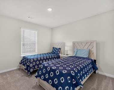 3531 Columbus Street - Photo Thumbnail 23