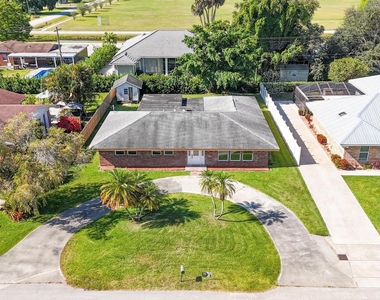 534 E Del Monte Avenue - Photo Thumbnail 7