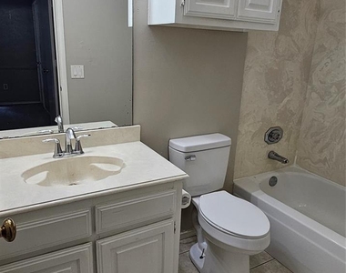 3403 Hilltop Lane - Photo Thumbnail 10