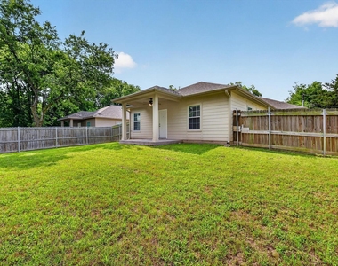 4404 Harris Street - Photo Thumbnail 21