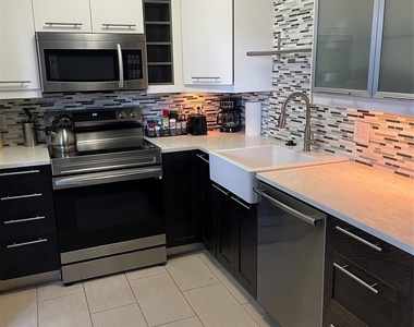 3500 Routh Street - Photo Thumbnail 5