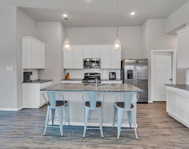 6934 Pampas Place - Photo Thumbnail 4