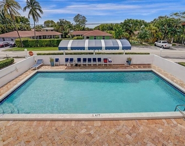2200 Ne 33rd Avenue - Photo Thumbnail 10