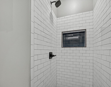 707 E Woodard Street - Photo Thumbnail 21