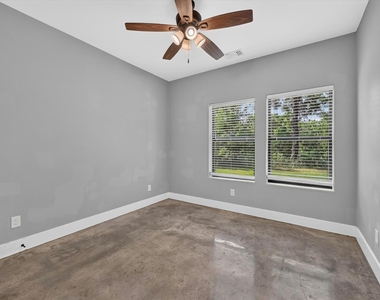 707 E Woodard Street - Photo Thumbnail 18