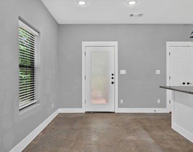 707 E Woodard Street - Photo Thumbnail 9