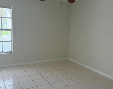 9110 Fairbanks Lane - Photo Thumbnail 16