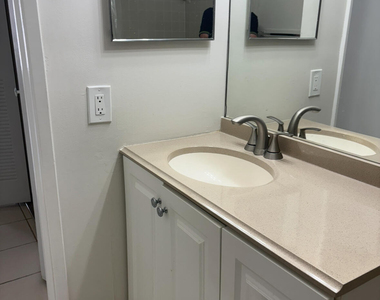 9110 Fairbanks Lane - Photo Thumbnail 14