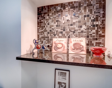 825 Jefferson Avenue - Photo Thumbnail 11