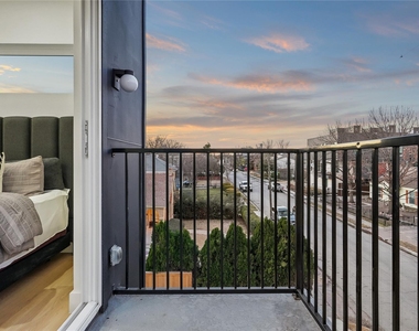 2101 N Prairie Avenue - Photo Thumbnail 19