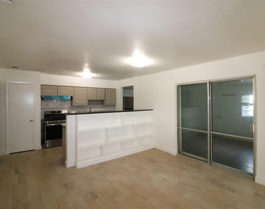 4106 Timberline Drive - Photo Thumbnail 6