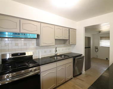 4106 Timberline Drive - Photo Thumbnail 7