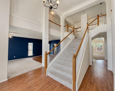 4420 Corner Brook Lane - Photo Thumbnail 6