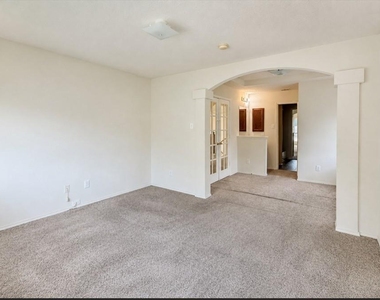 4420 Corner Brook Lane - Photo Thumbnail 13