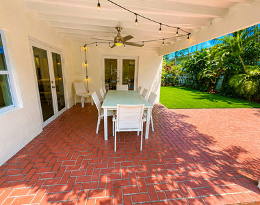 800 Se 11th Court - Photo Thumbnail 19