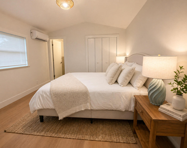 800 Se 11th Court - Photo Thumbnail 9