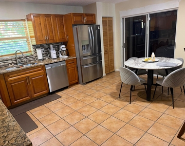 5842 Lake George Place - Photo Thumbnail 7