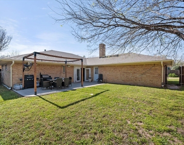 1415 Moss Rose Circle - Photo Thumbnail 31