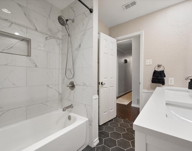 1415 Moss Rose Circle - Photo Thumbnail 19