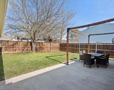 1415 Moss Rose Circle - Photo Thumbnail 30