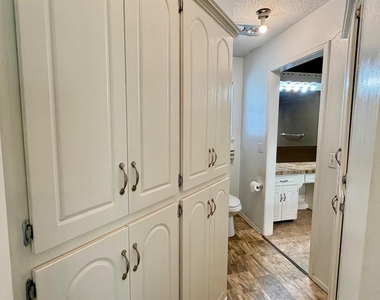 6612 Crow Circle - Photo Thumbnail 18