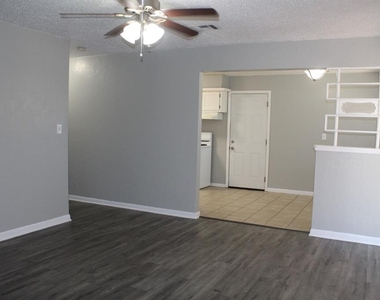 3036 Se 20th Street - Photo Thumbnail 6