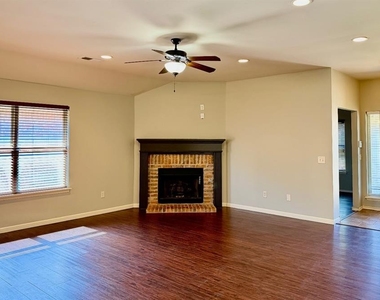 17516 Black Hawk Drive - Photo Thumbnail 3