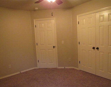 17516 Black Hawk Drive - Photo Thumbnail 17