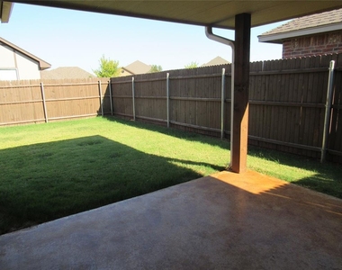 17516 Black Hawk Drive - Photo Thumbnail 22