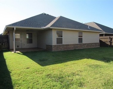 17516 Black Hawk Drive - Photo Thumbnail 23