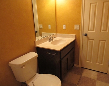 17516 Black Hawk Drive - Photo Thumbnail 19