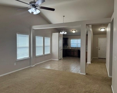 1032 Sw 158th Street - Photo Thumbnail 5