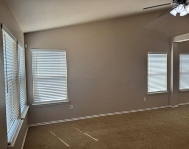 1032 Sw 158th Street - Photo Thumbnail 4