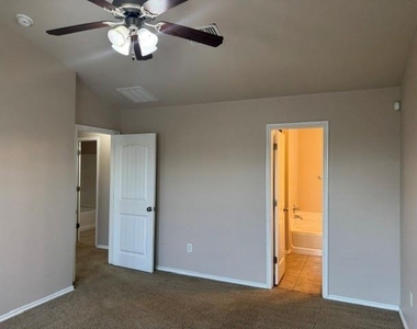 1032 Sw 158th Street - Photo Thumbnail 16