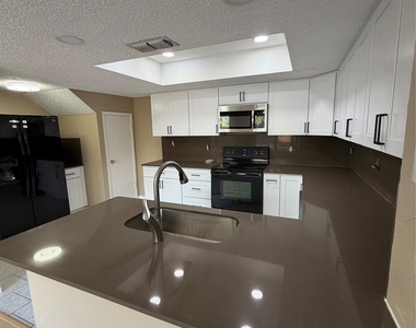 705 Cimarron Trail - Photo Thumbnail 7