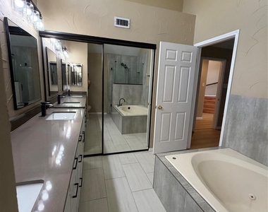 705 Cimarron Trail - Photo Thumbnail 12