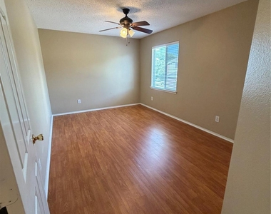 705 Cimarron Trail - Photo Thumbnail 18