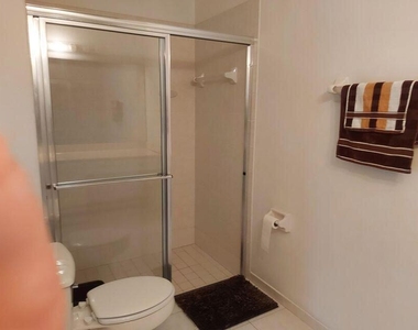 11937 Sturbridge Lane - Photo Thumbnail 16
