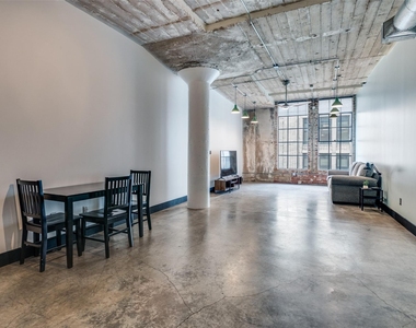 1122 Jackson Street - Photo Thumbnail 12