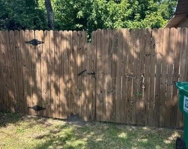 802 Cross Timber Street - Photo Thumbnail 12