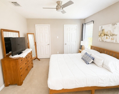 1411 West Street - Photo Thumbnail 5