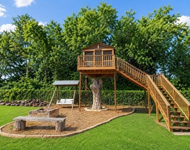 1411 West Street - Photo Thumbnail 10