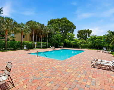 721 Se 1st Way - Photo Thumbnail 37